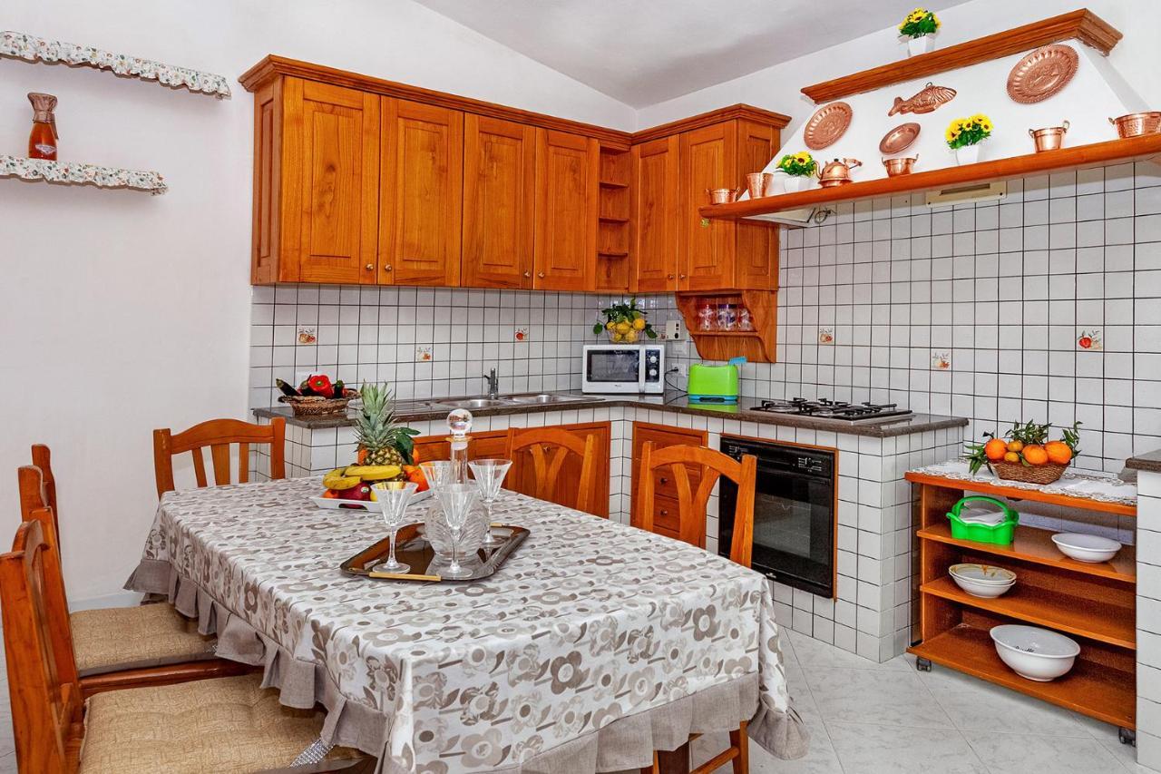 Il Tiglio Holiday Home - De Vivo Realty Маса Лубрензе Екстериор снимка